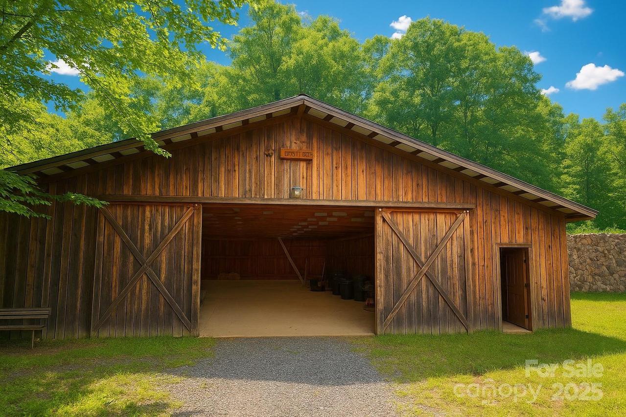 9675 Montford Cove Rd., Marion, NC 28752