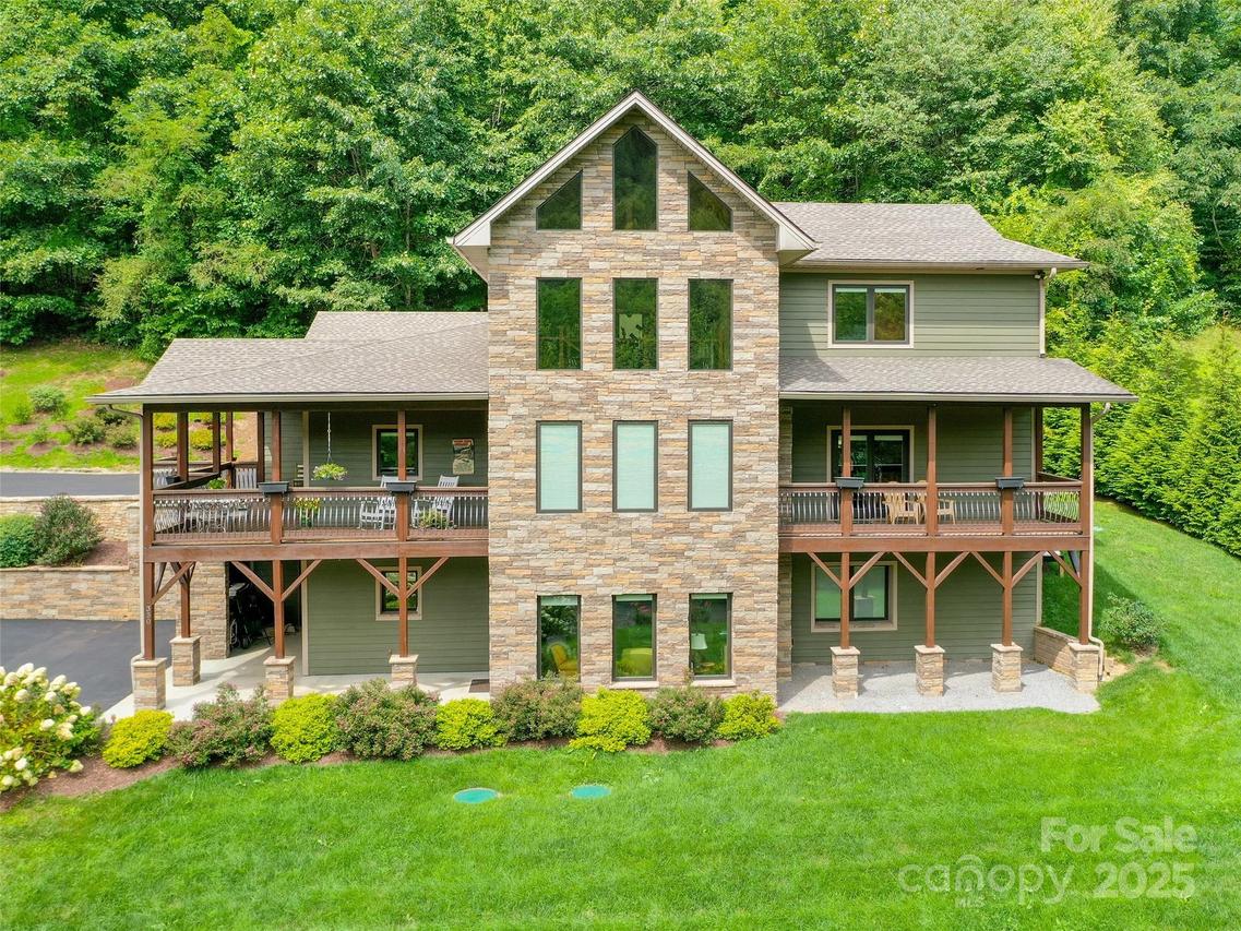 350 Inverness Dr., Waynesville, NC 28785