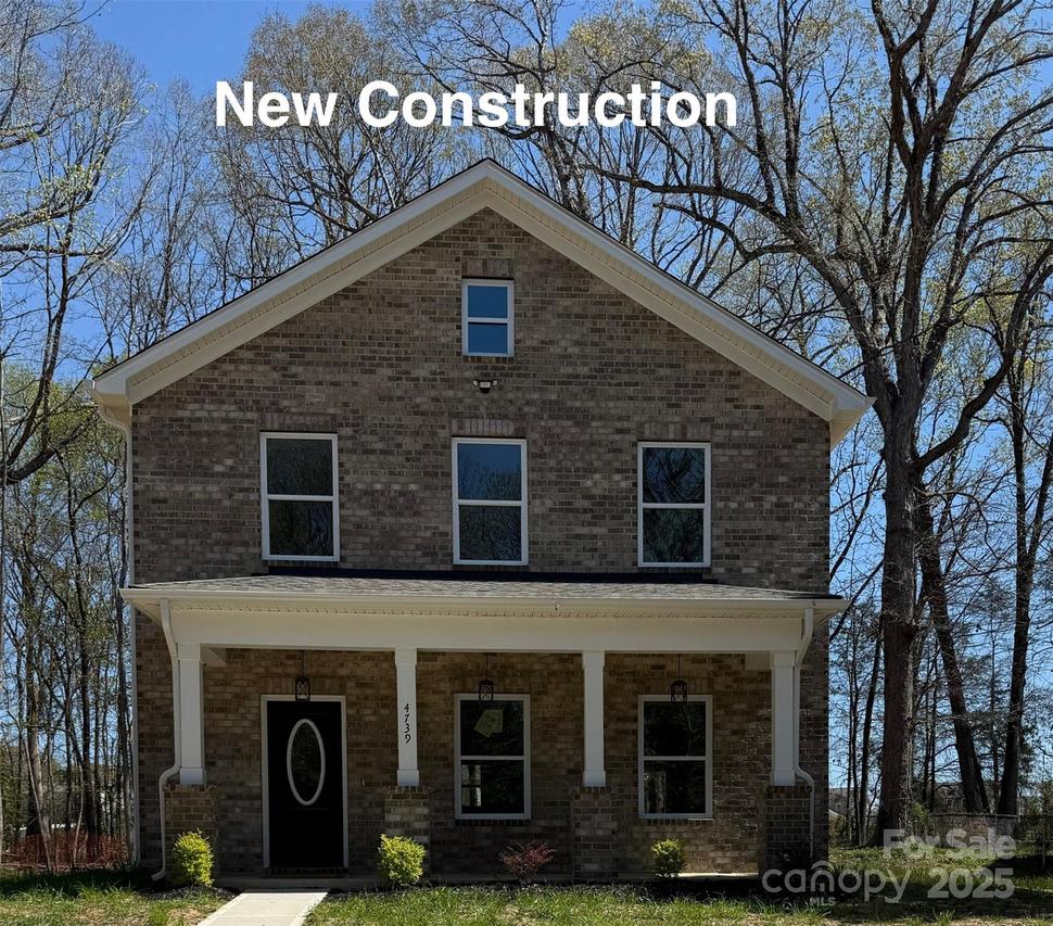 4739 Whispering Oaks Dr., Charlotte, NC 28213