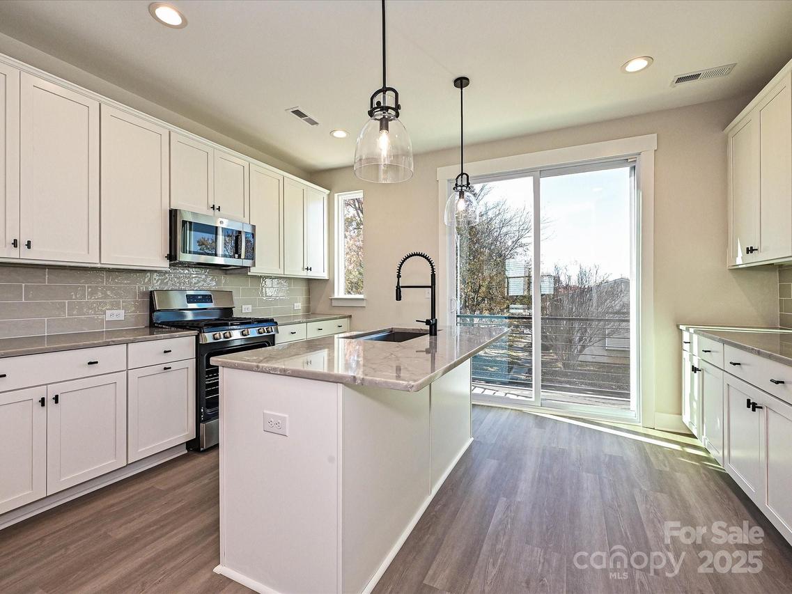 912 Callahan St. #EQX1665, Charlotte, NC 28206