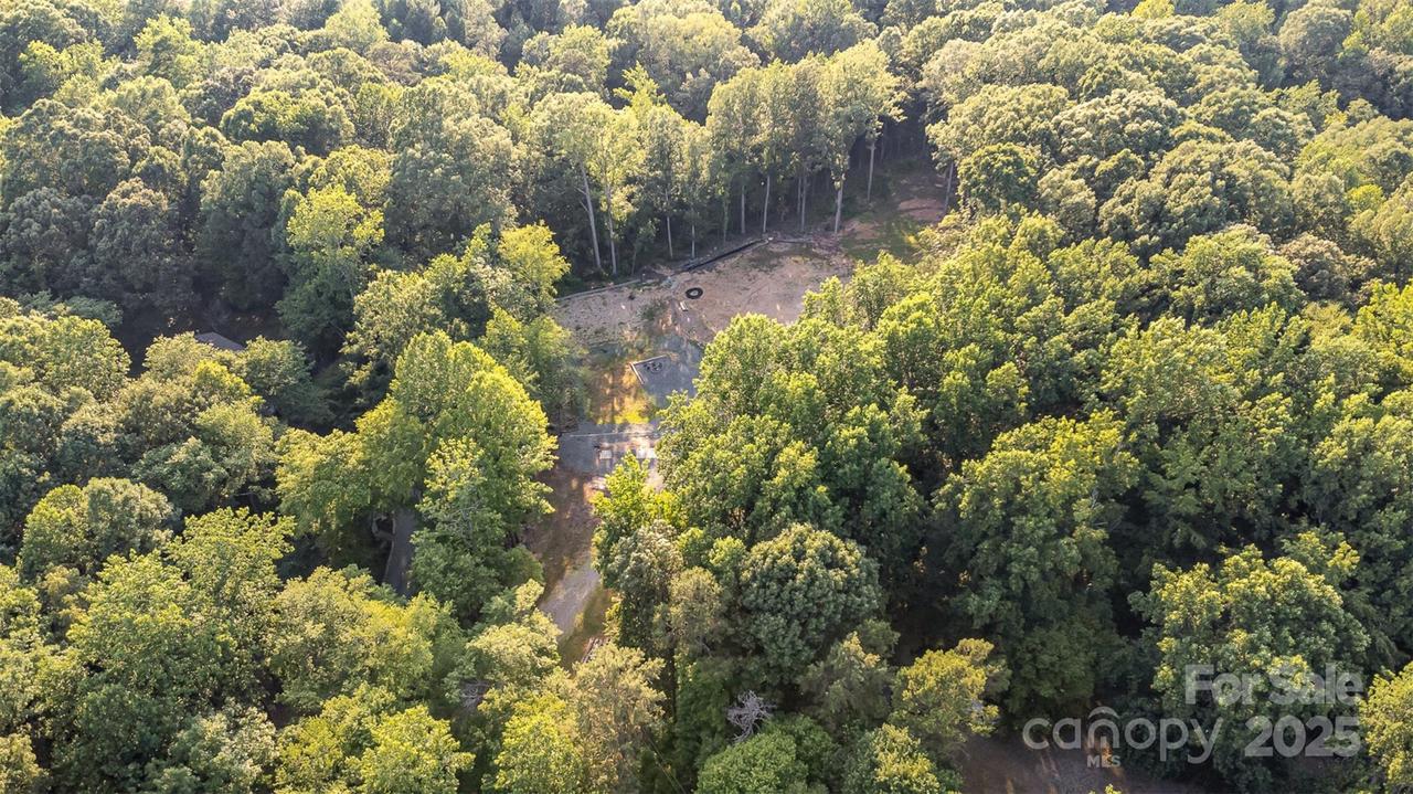 6634 Sadler Rd., Waxhaw, NC 28173