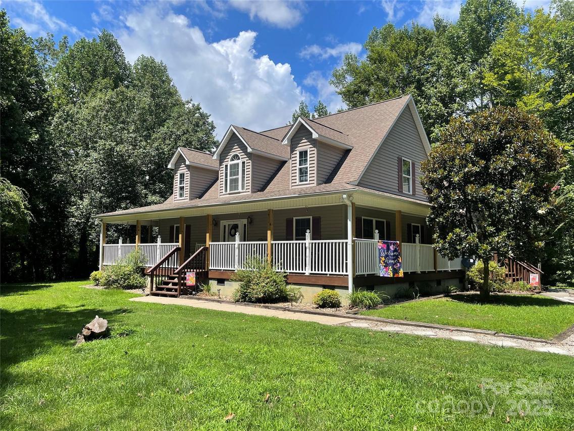250 Holly Ridge Dr., Marion, NC 28752