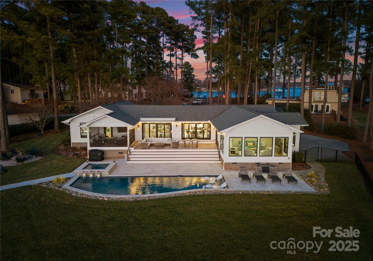 111 Breezeview Pl., Mooresville, NC 28117