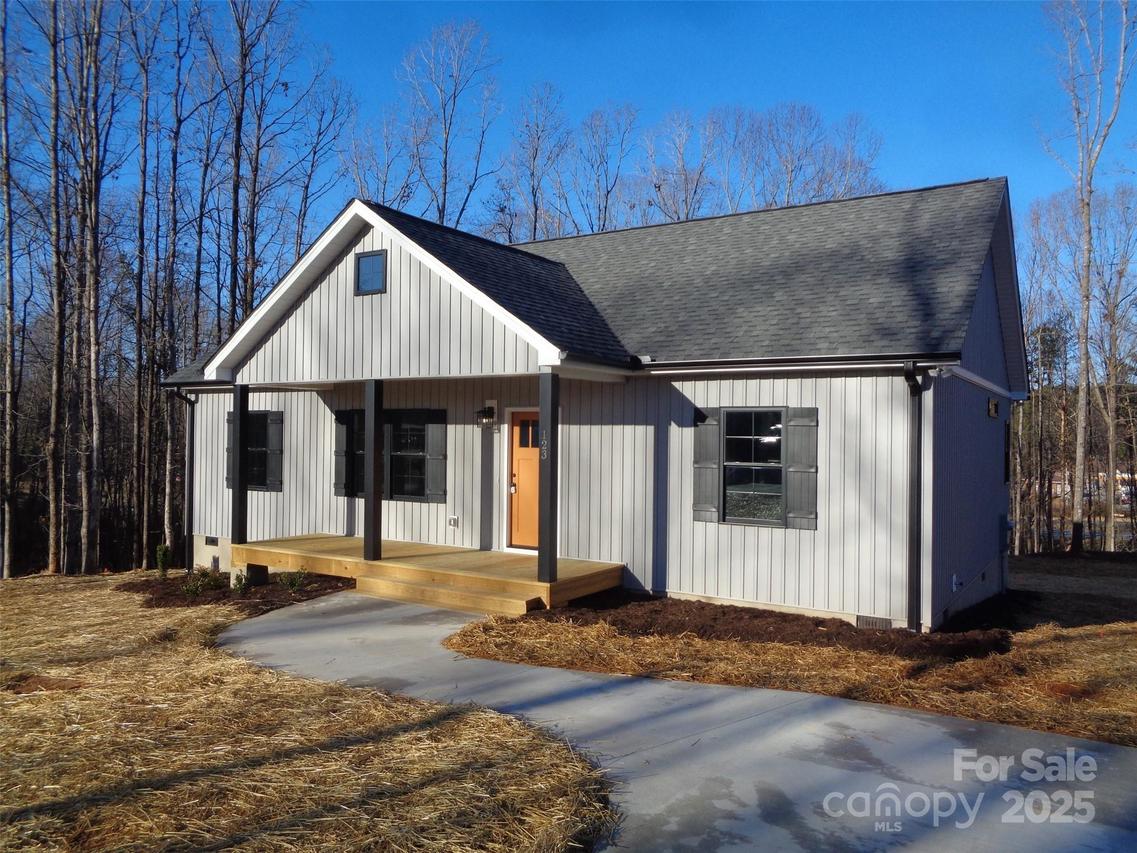 123 Tallyhoe St., Forest City, NC 28043