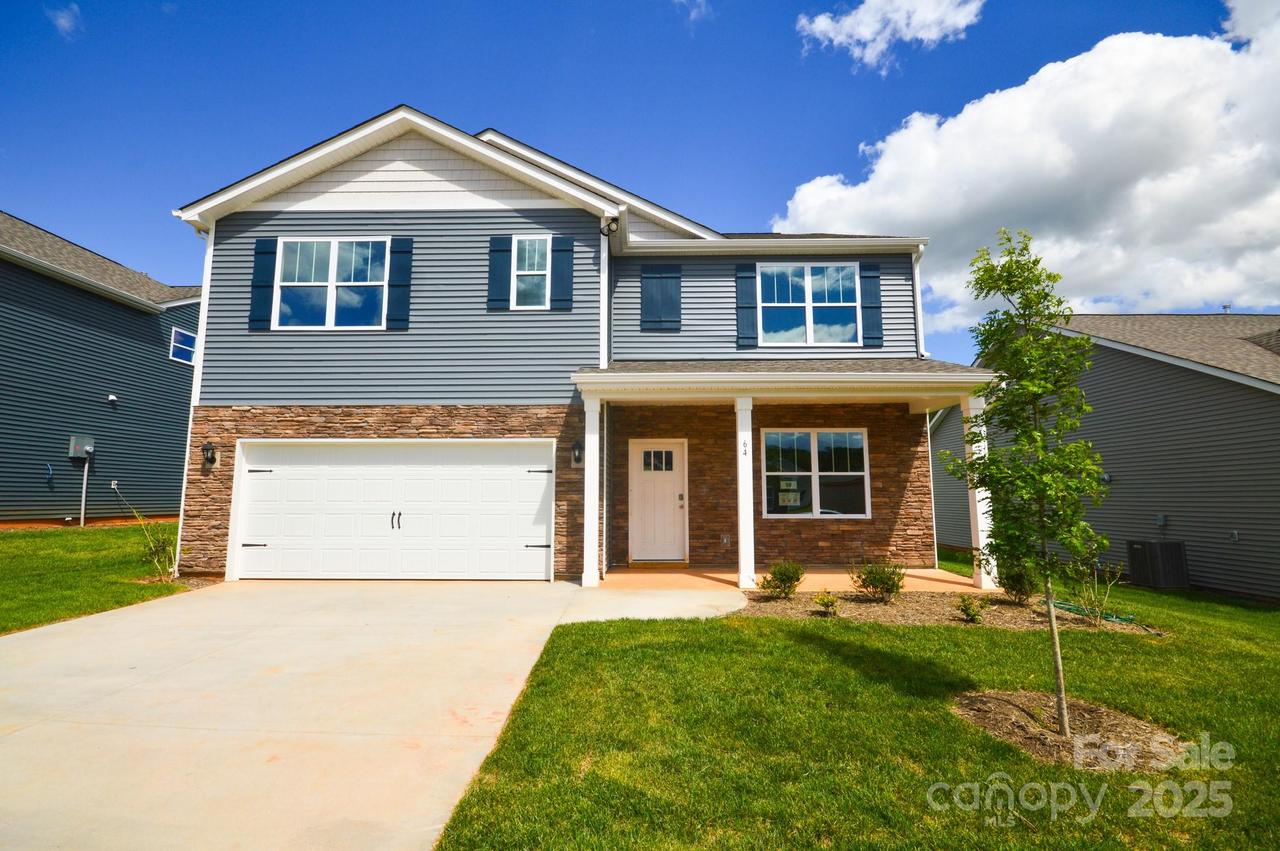 64 Woodvale Dr., Waynesville, NC 28786