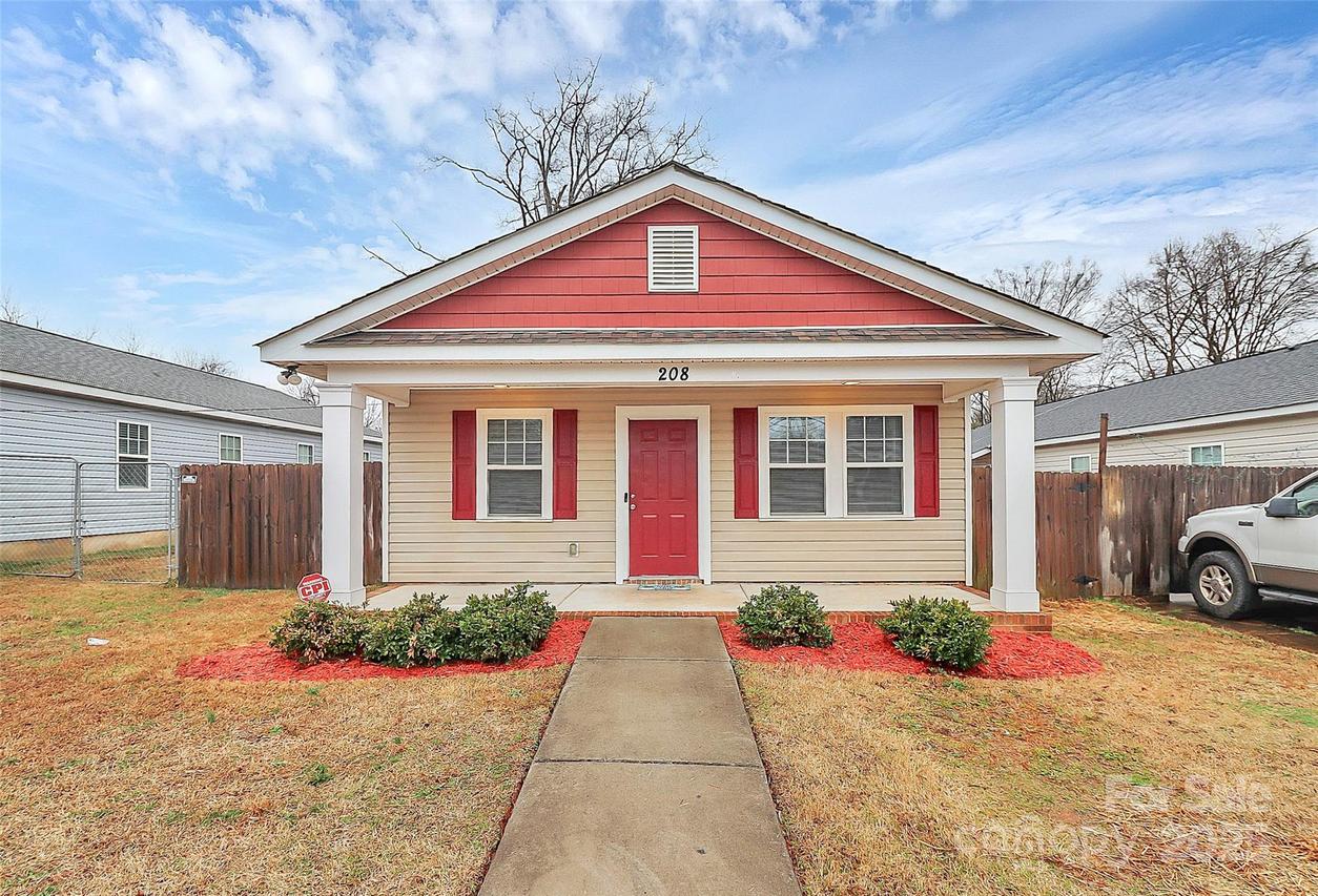 208 Lakewood Ave., Charlotte, NC 28208