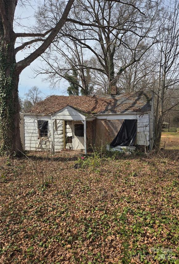 1902 5th St., Statesville, NC 28677
