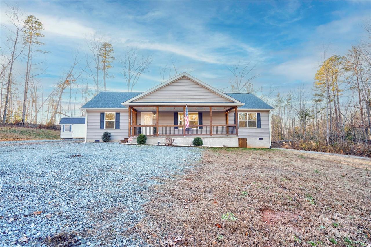141 Oliver Ln., Ellenboro, NC 28040