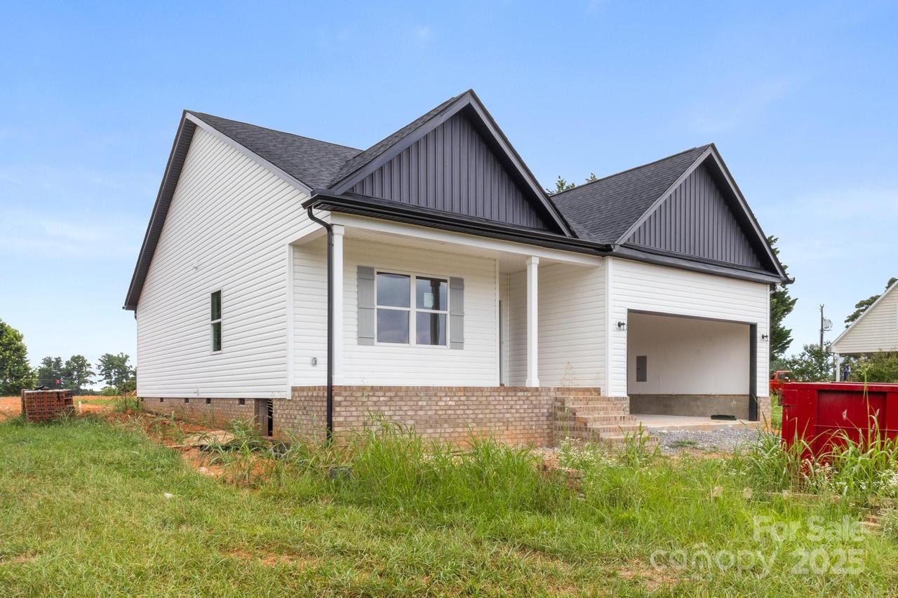 244 Little Wilkesboro Rd., Harmony, NC 28634