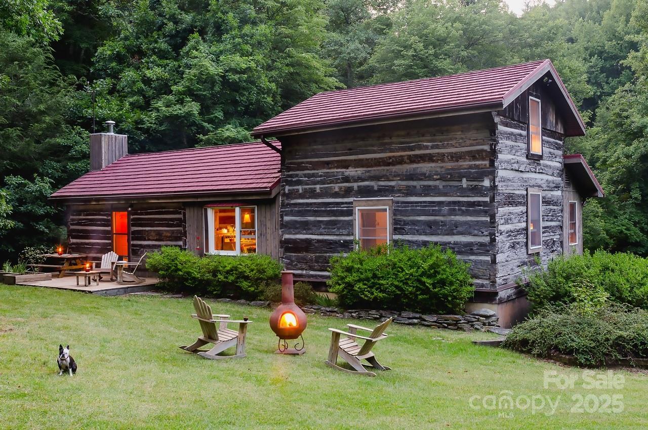 3076 Anderson Cove Rd., Marshall, NC 28753