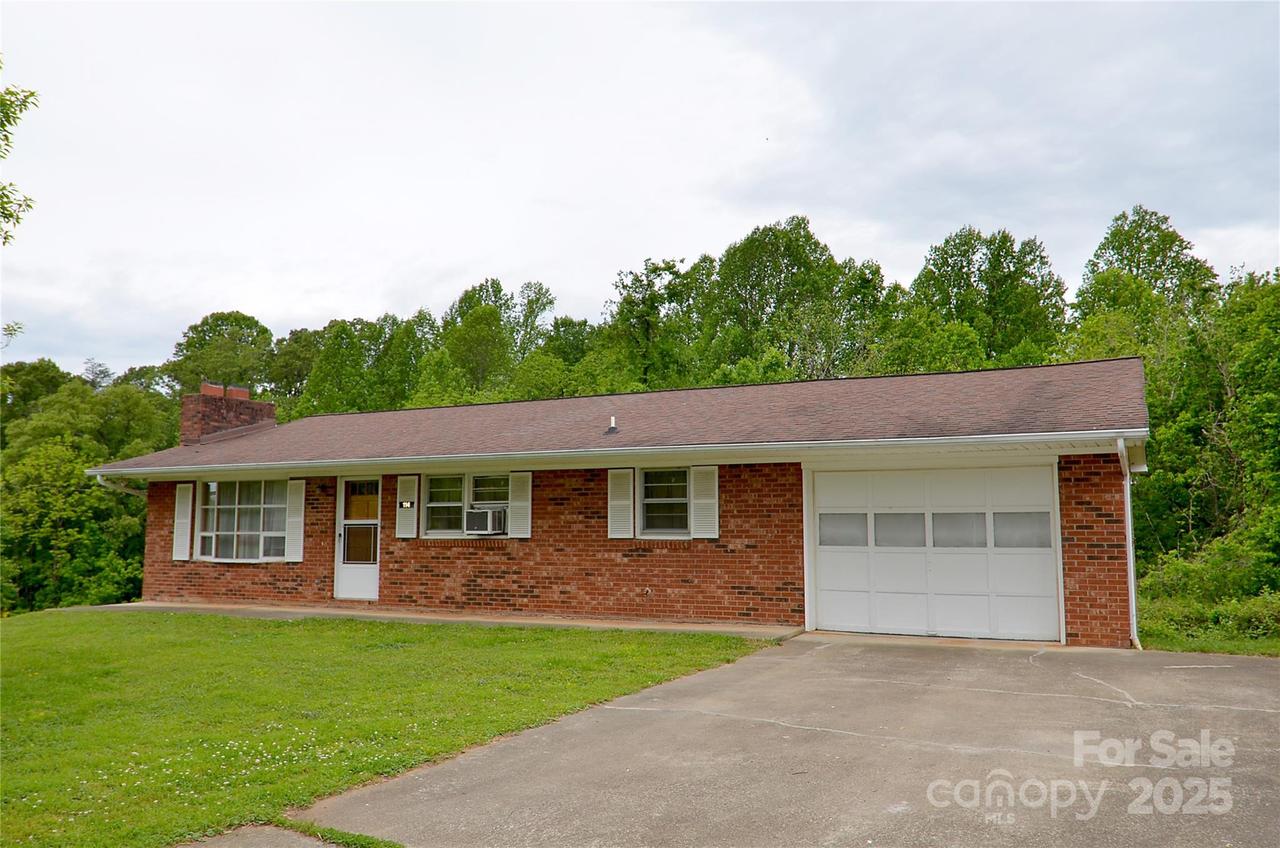 114 Ashworth Cir., Marion, NC 28752