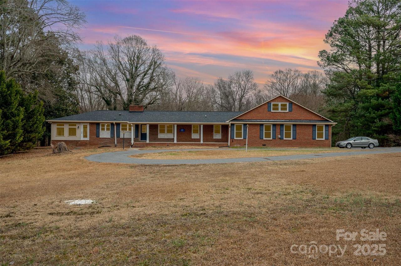 9330 Bellhaven Blvd., Charlotte, NC 28214