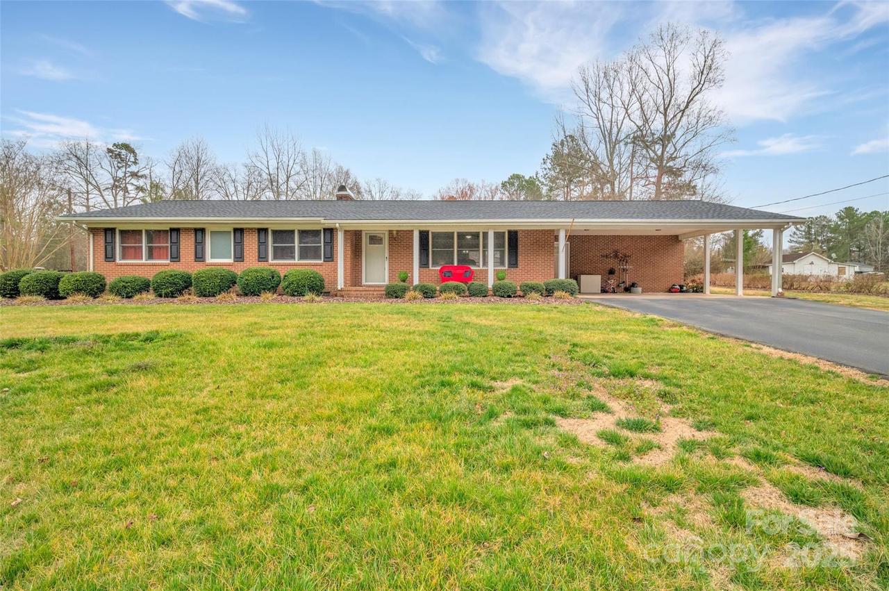 549 Dairy Rd., Troy, NC 27371