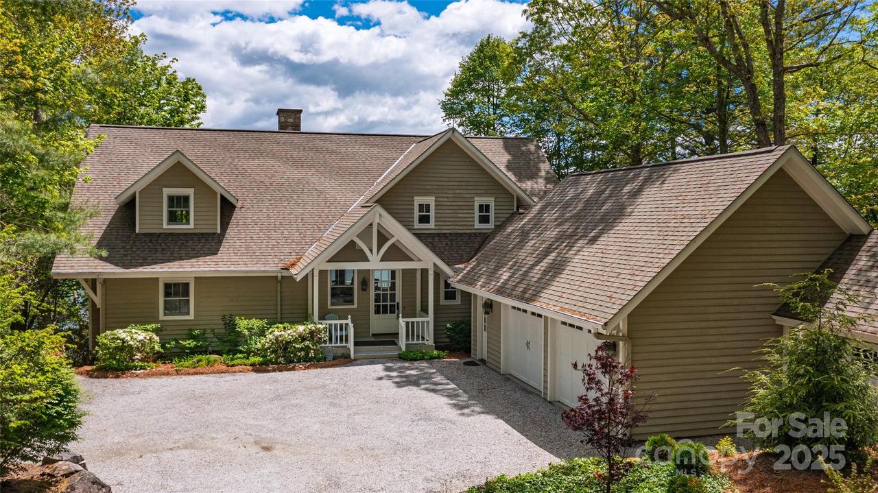 130 Indian Trace, Lake Toxaway, NC 28747