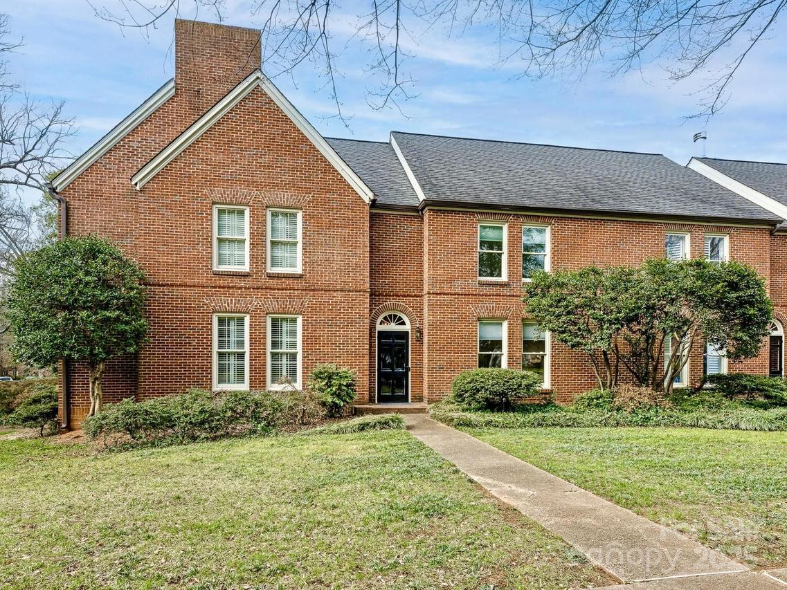 2031 Queens Rd., Charlotte, NC 28207