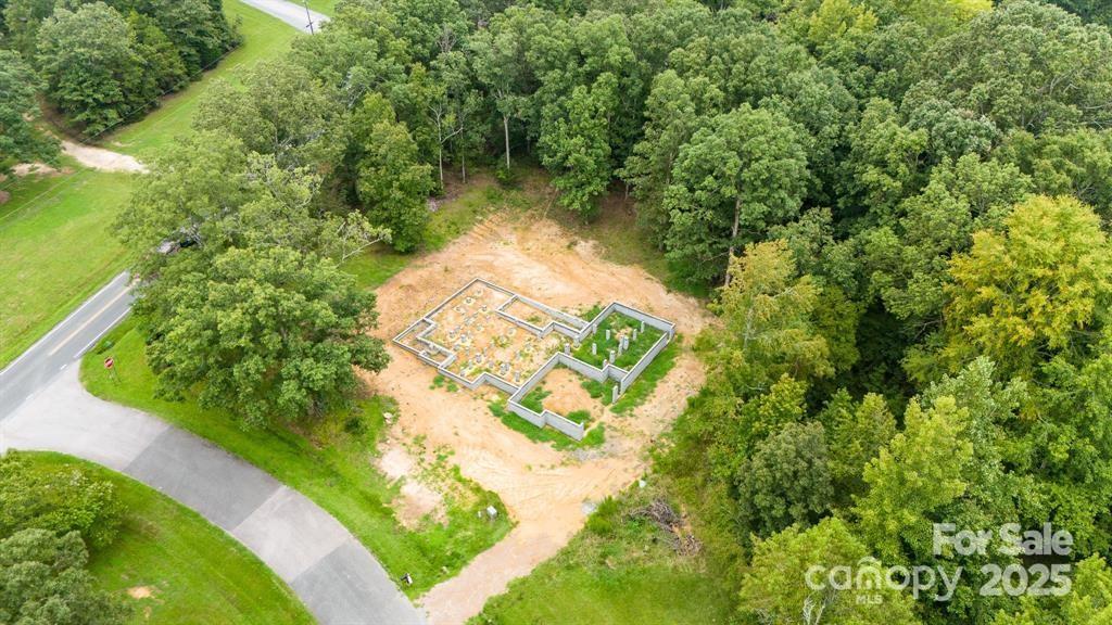 5905 Ravine Dr., Waxhaw, NC 28173