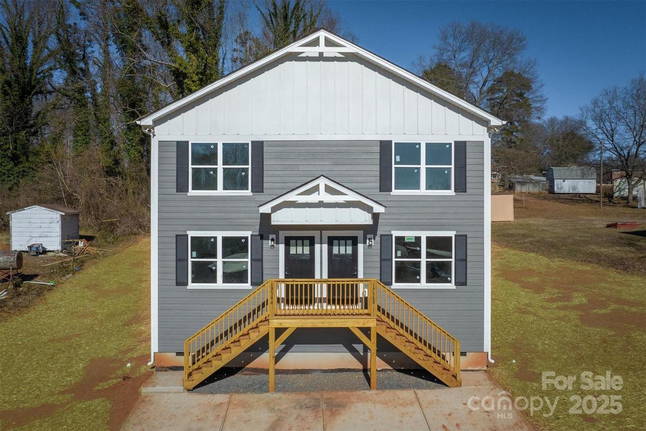 1734 2nd St. #14-16, Hickory, NC 28602