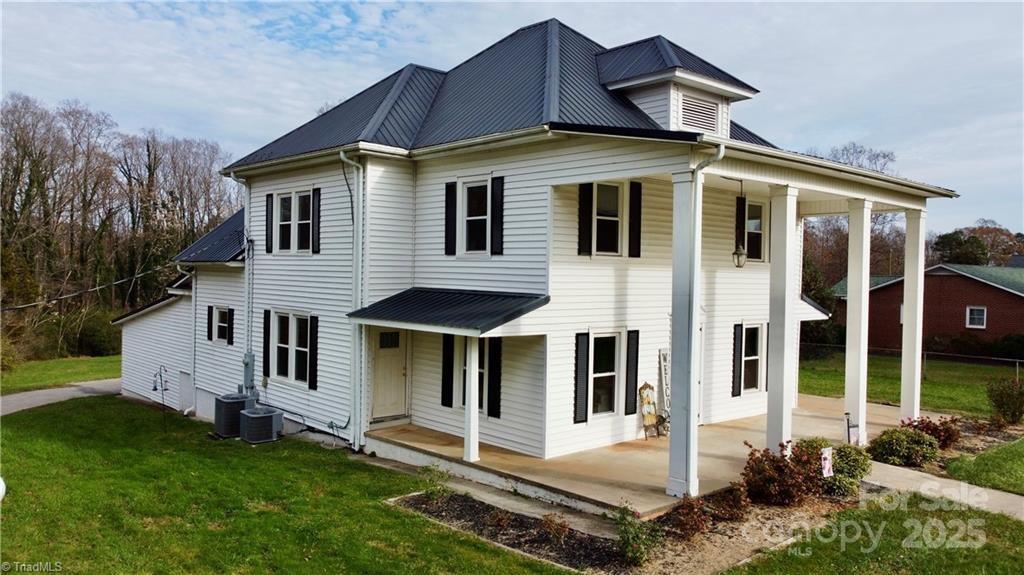 327 S Carolina Ave., Boonville, NC 27011