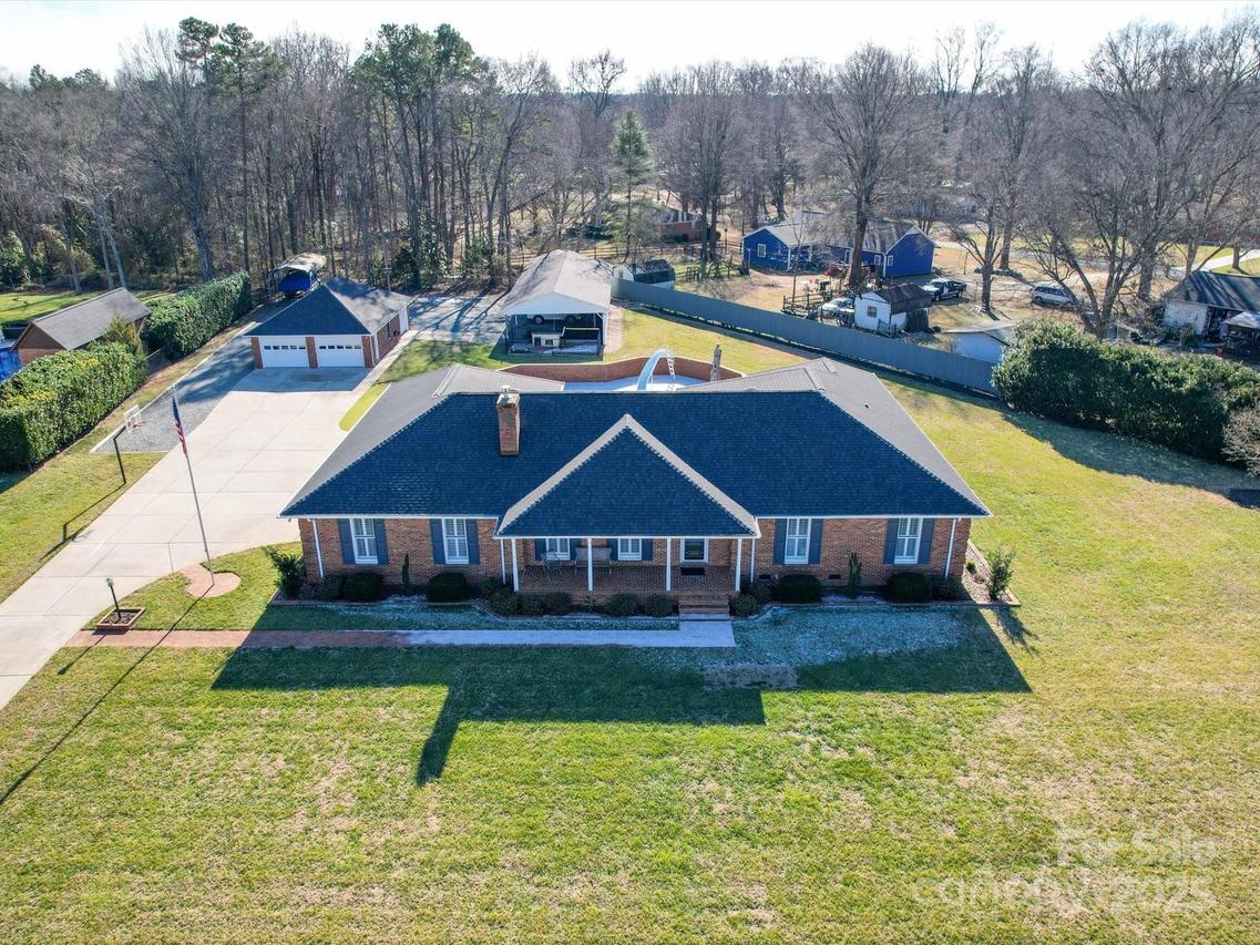 7169 Pleasant Grove Rd., Charlotte, NC 28216