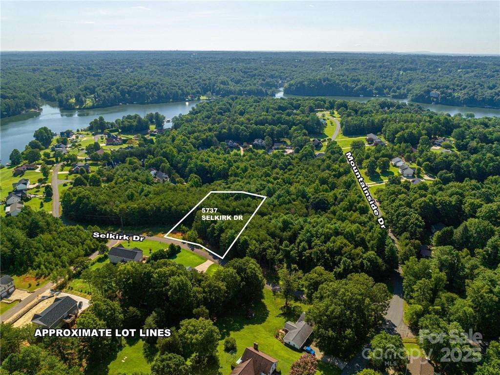 5737 Selkirk Dr., Hickory, NC 28601