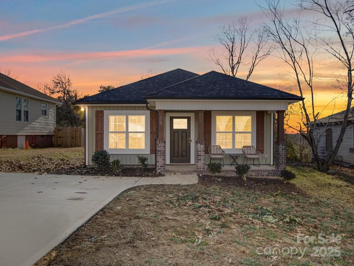 64 Willow St., Badin, NC 28009