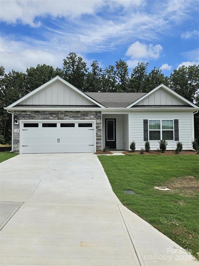 108 Sandypark Ct., Troutman, NC 28166