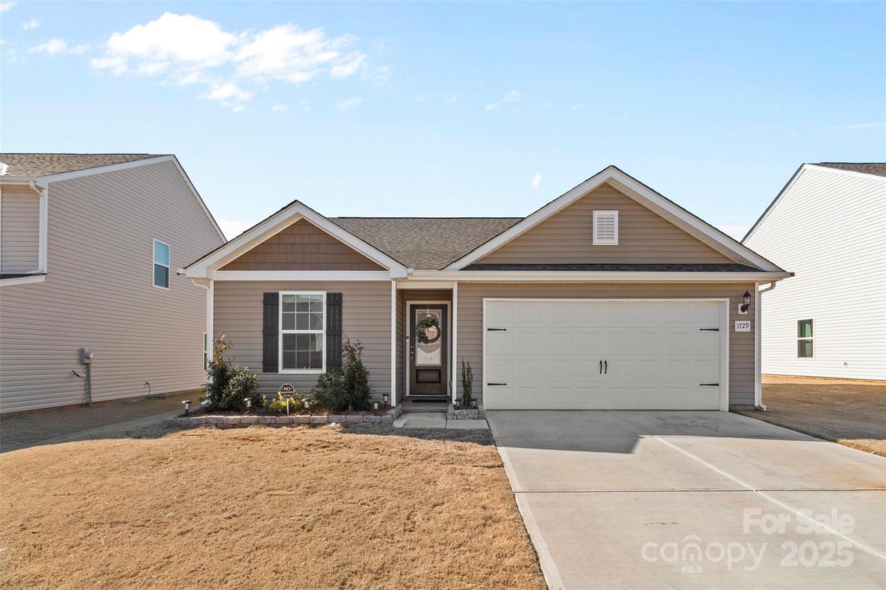 1729 Nia Rd., Charlotte, NC 28215