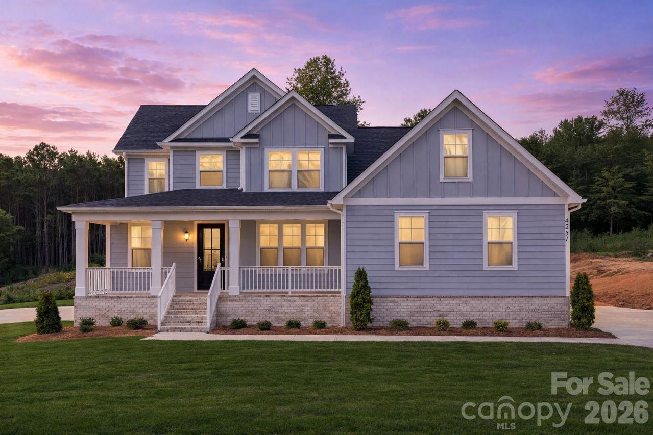 4251 Candlewood Dr., Sherrills Ford, NC 28673