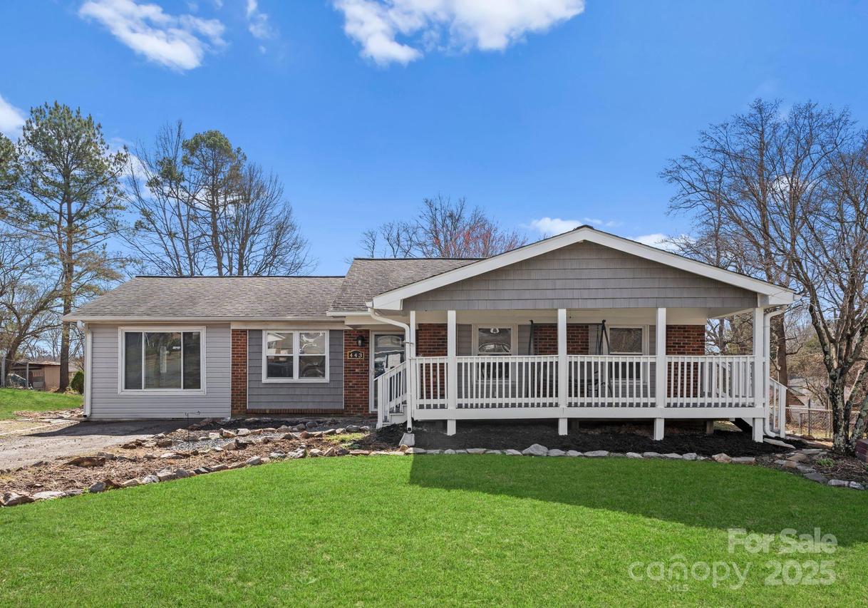443 Picadilly Ln., Troutman, NC 28166