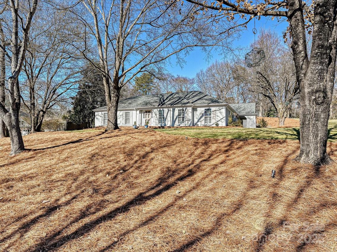 2300 Hamilton Mill Rd., Charlotte, NC 28270