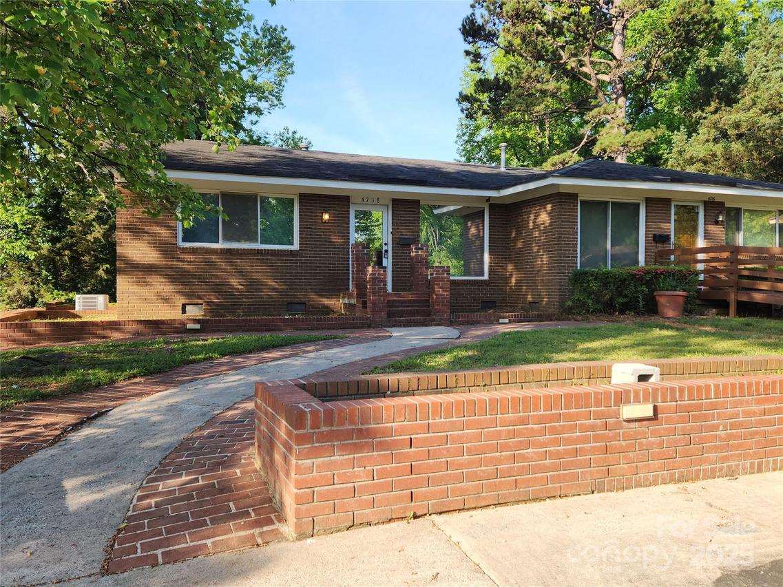 4718 Americana Ave., Charlotte, NC 28215