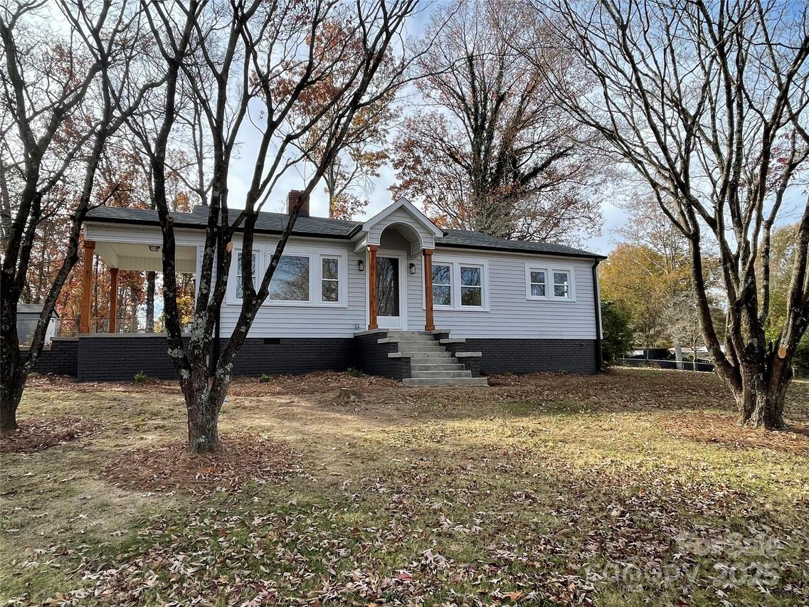 400 E 27th St., Kannapolis, NC 28083