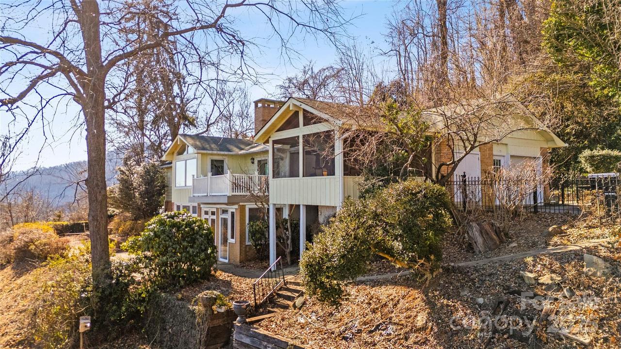 135 Valley View Ln., Tryon, NC 28782