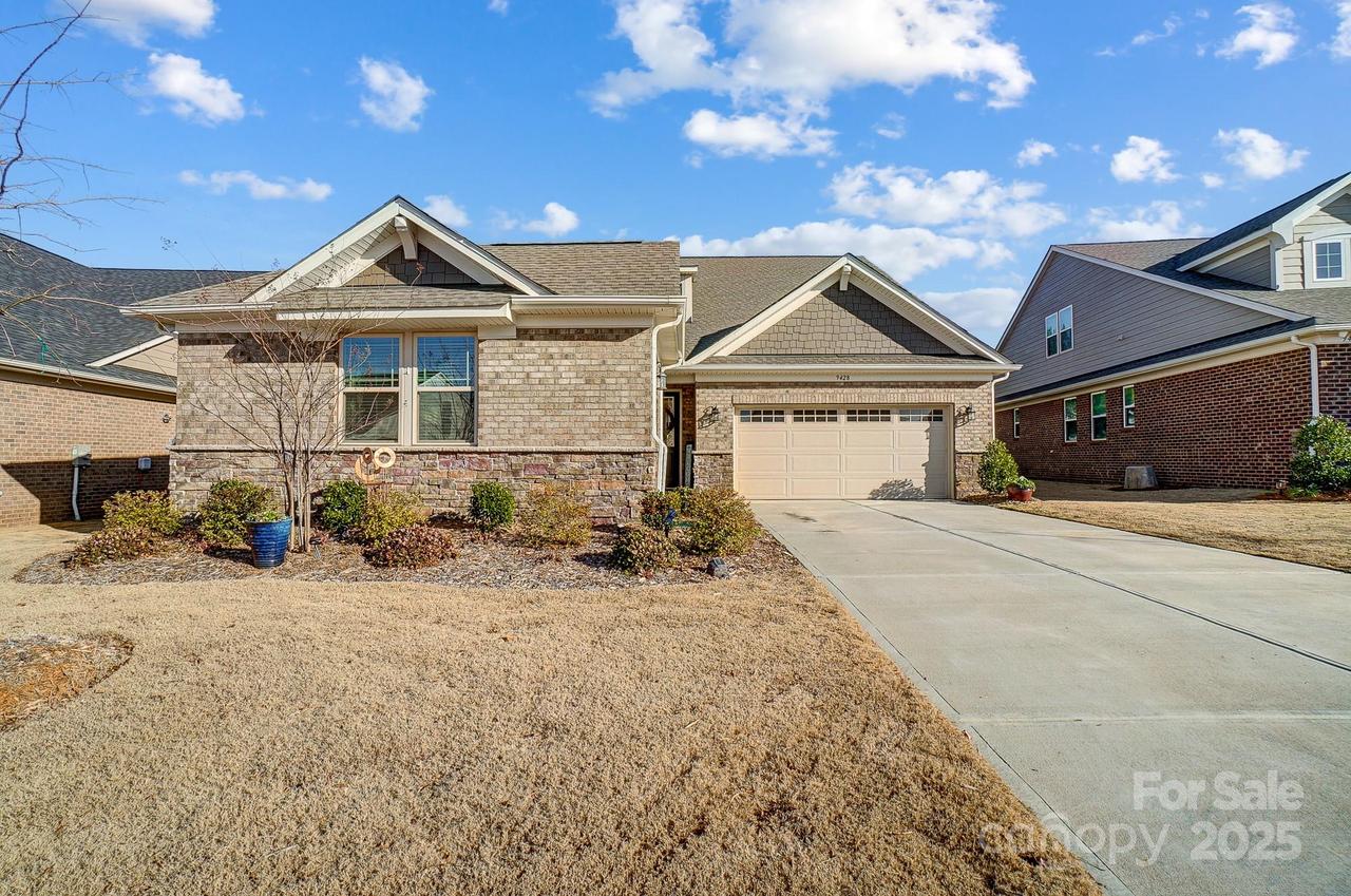 9428 Liberty Hill Dr., Mint Hill, NC 28227