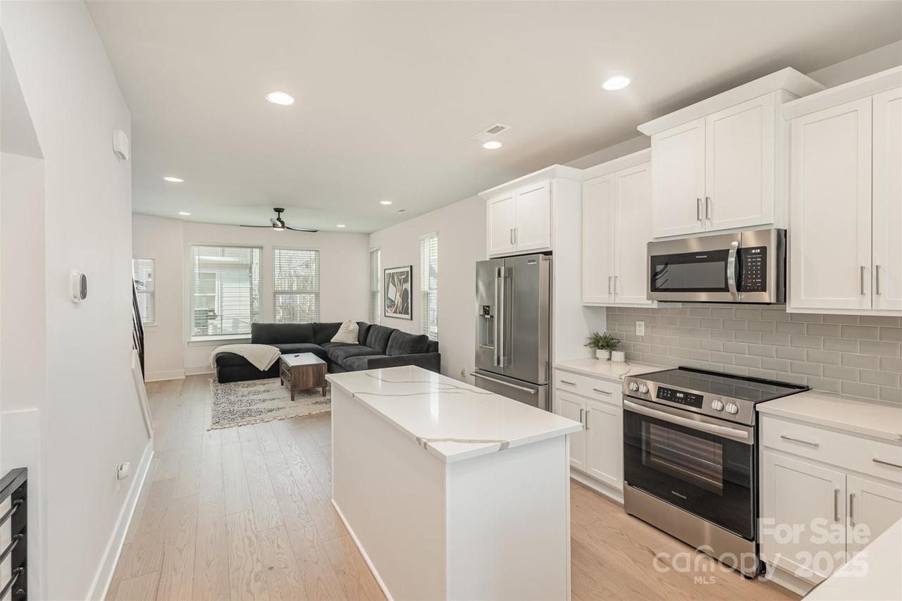5048 York Park Ln., Charlotte, NC 28217