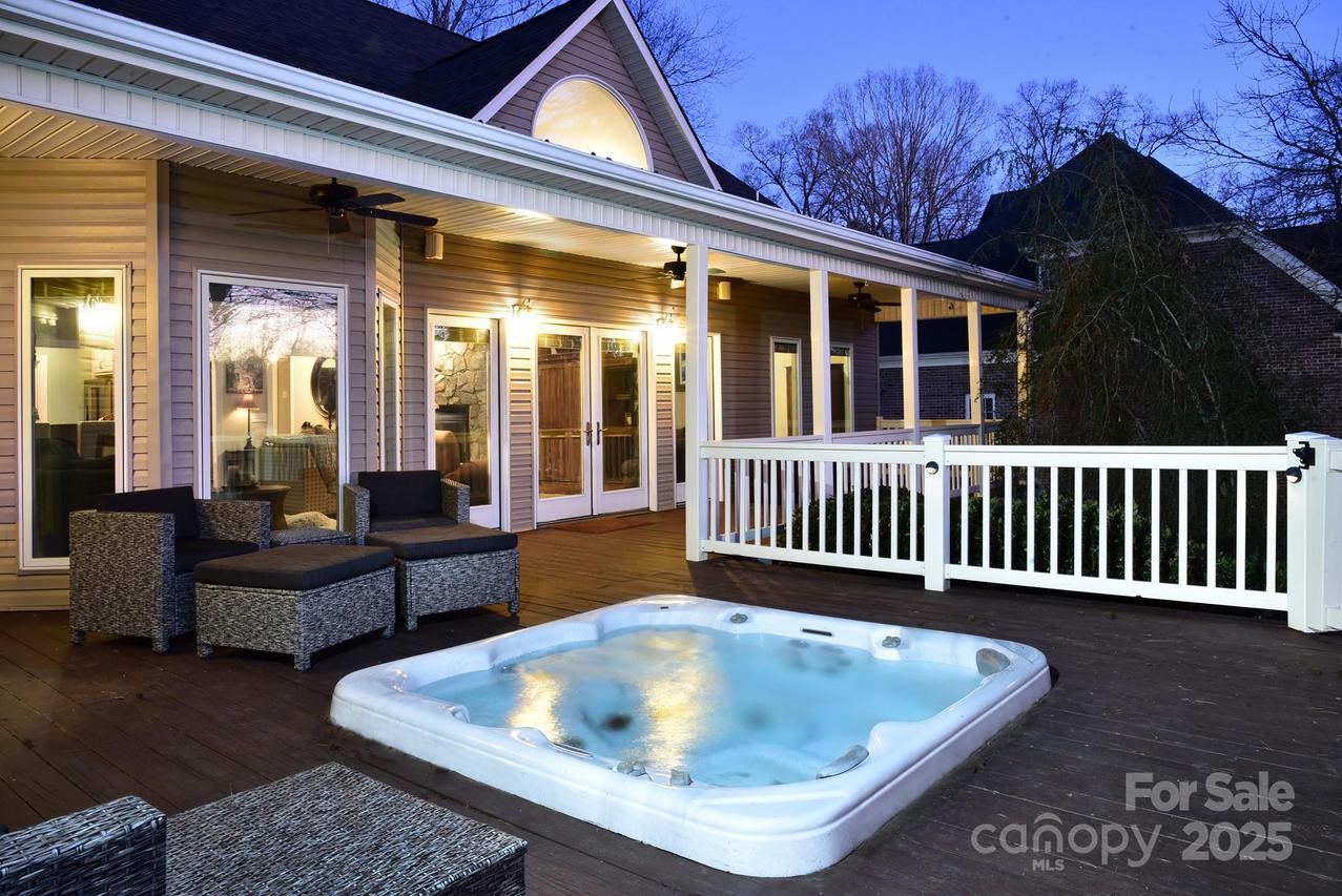 17955 Margie Ln., Norwood, NC 28128