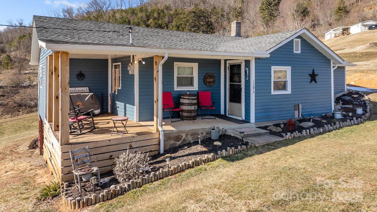 1293 Chambers Mountain Rd., Clyde, NC 28721