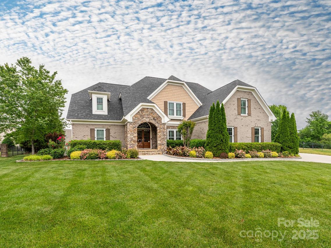 3850 Hounslow Ln., Harrisburg, NC 28075