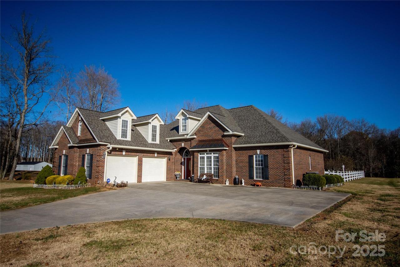 219 Society Rd., Statesville, NC 28625