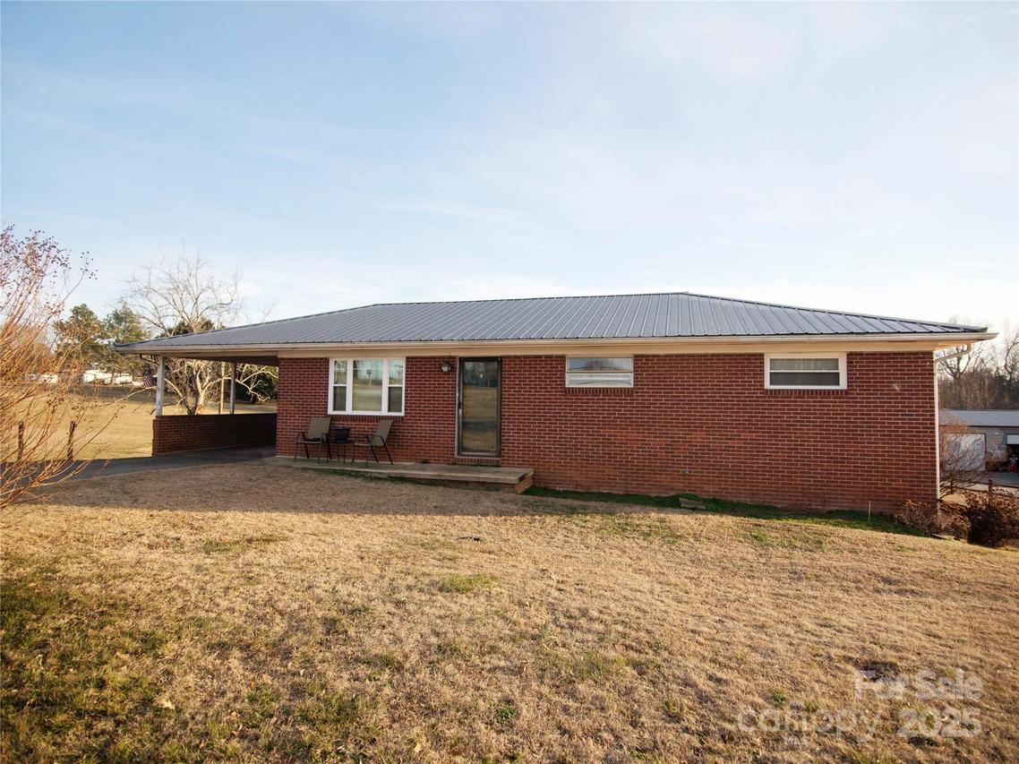 300 Bradley Rd., Ellenboro, NC 28040