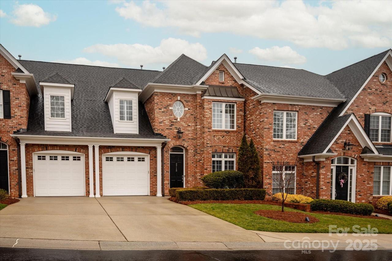 2715 Phillips Gate Dr., Charlotte, NC 28210