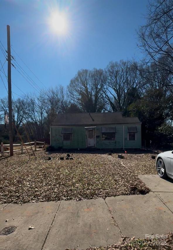 3701 Rogers St., Charlotte, NC 28208