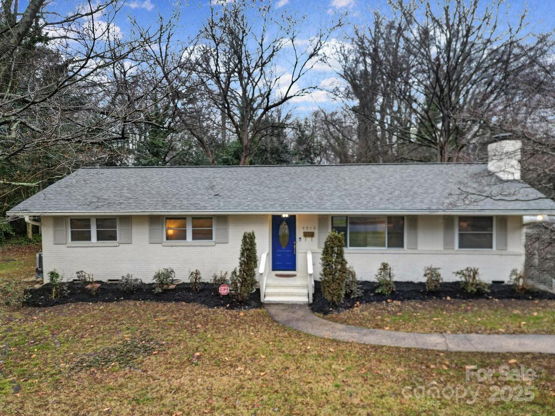 3515 Woodleaf Rd., Charlotte, NC 28205