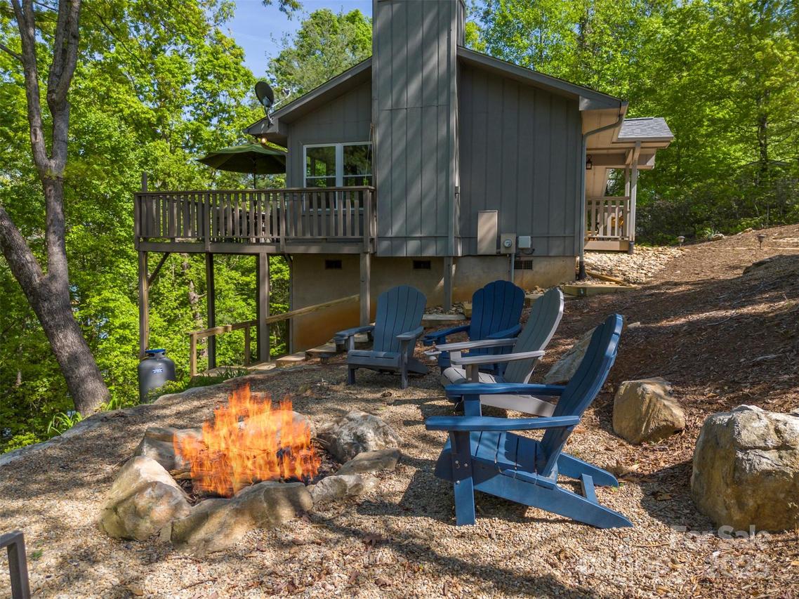 119 Sherwood Dr., Lake Lure, NC 28746