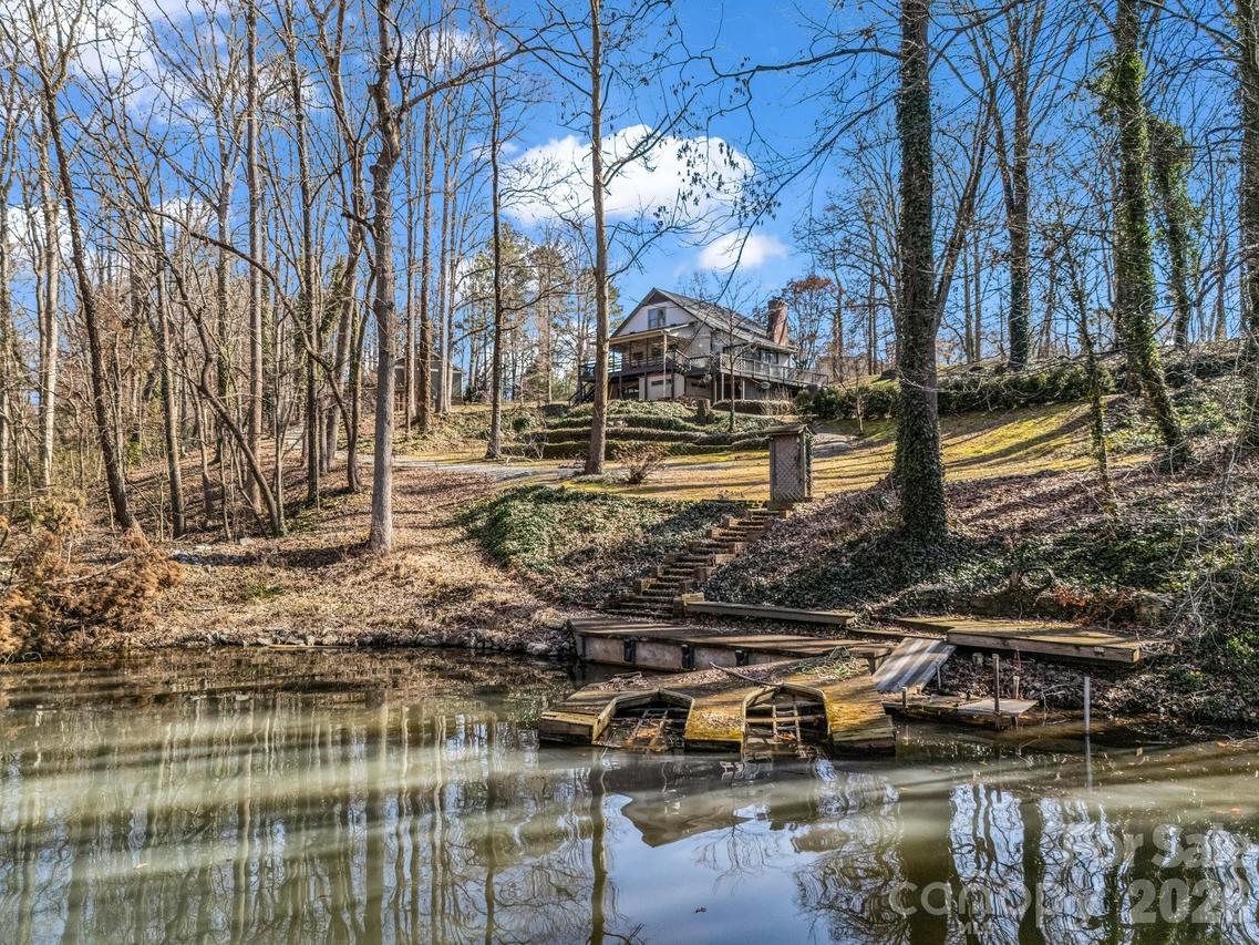 108 Three Oaks Ln., Kings Mountain, NC 28086