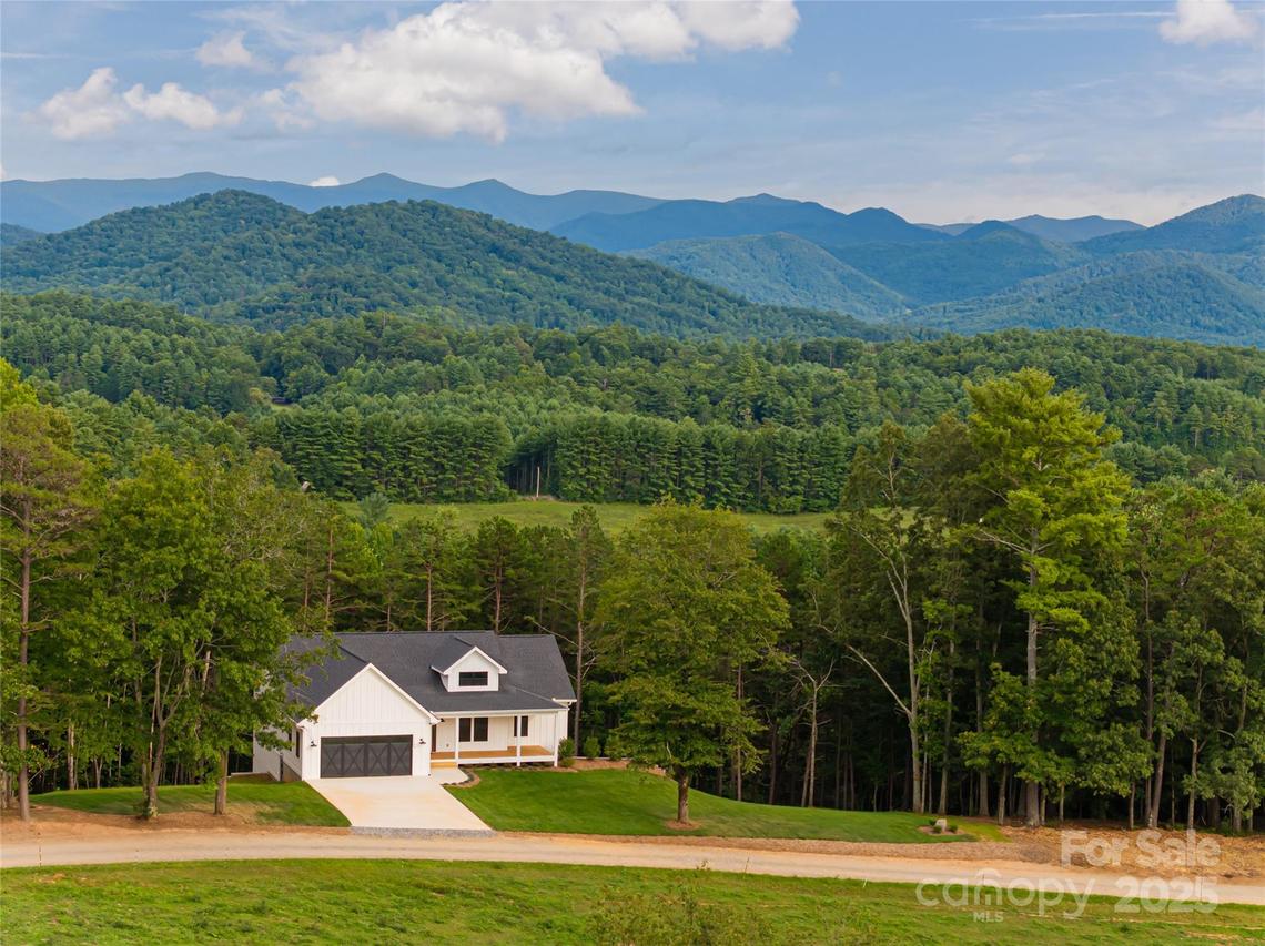 168 Country Dr., Mars Hill, NC 28754