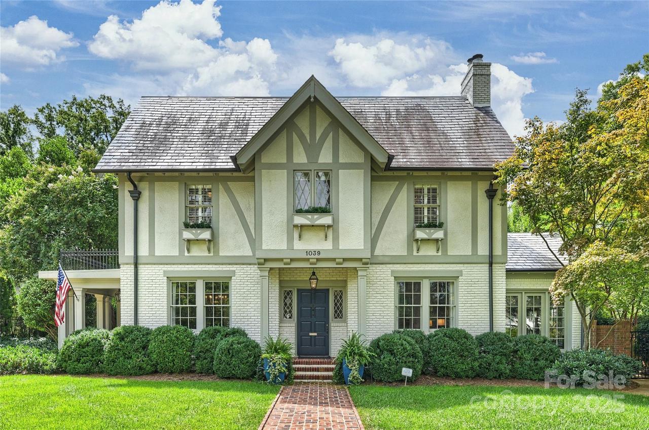 1039 Ardsley Rd., Charlotte, NC 28207