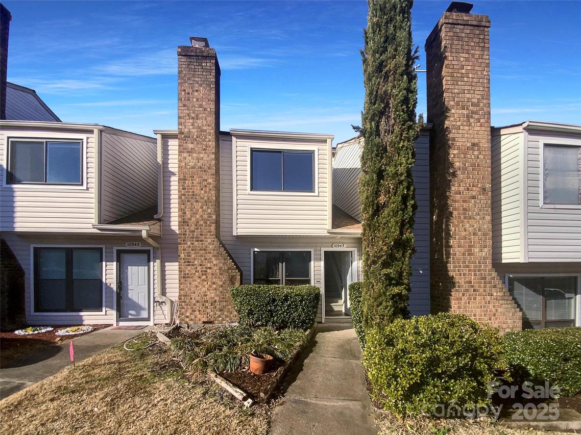 10945 Carmel Crossing Rd., Charlotte, NC 28226