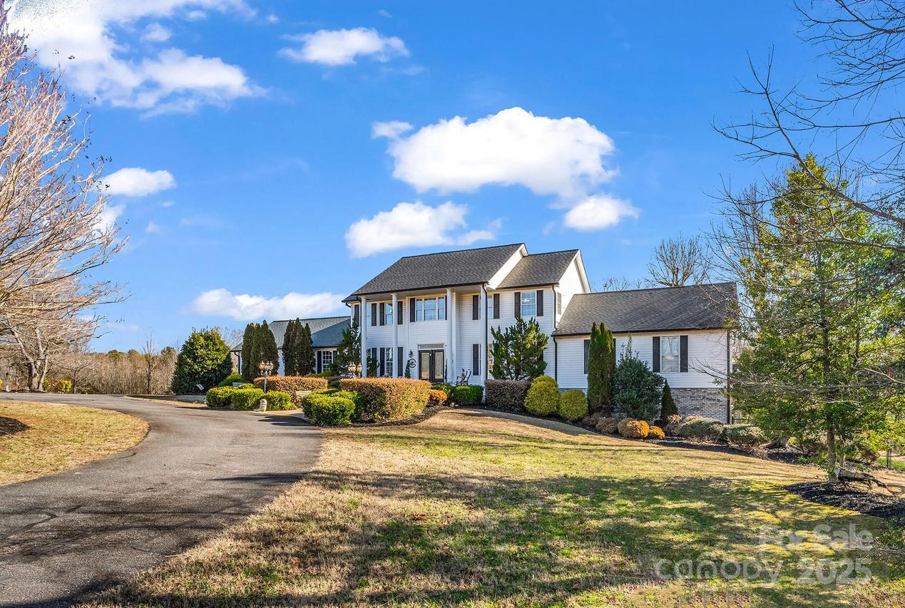 532 Harvey Logan Rd., Bostic, NC 28018