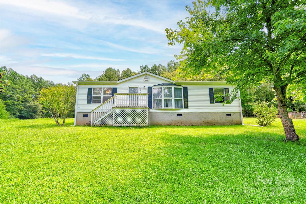 2338 Whelchel Rd., Mooresboro, NC 28114